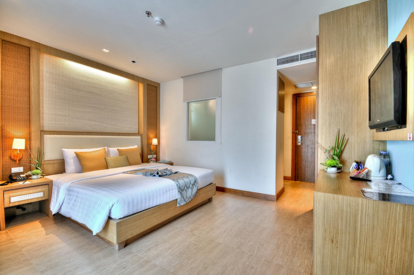Ashlee Plaza Patong Hotel & Spa Zewnętrze zdjęcie