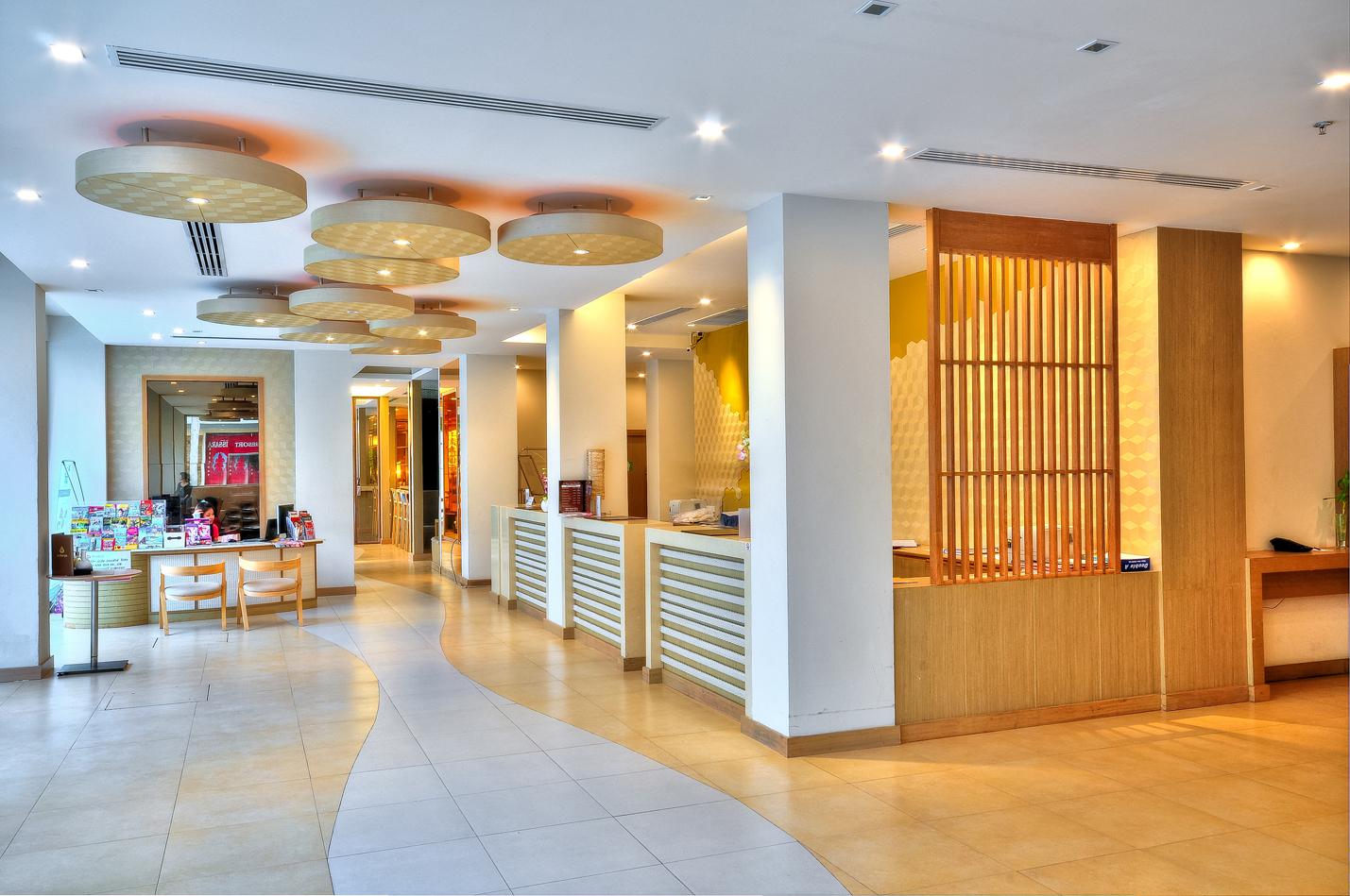 Ashlee Plaza Patong Hotel & Spa Zewnętrze zdjęcie