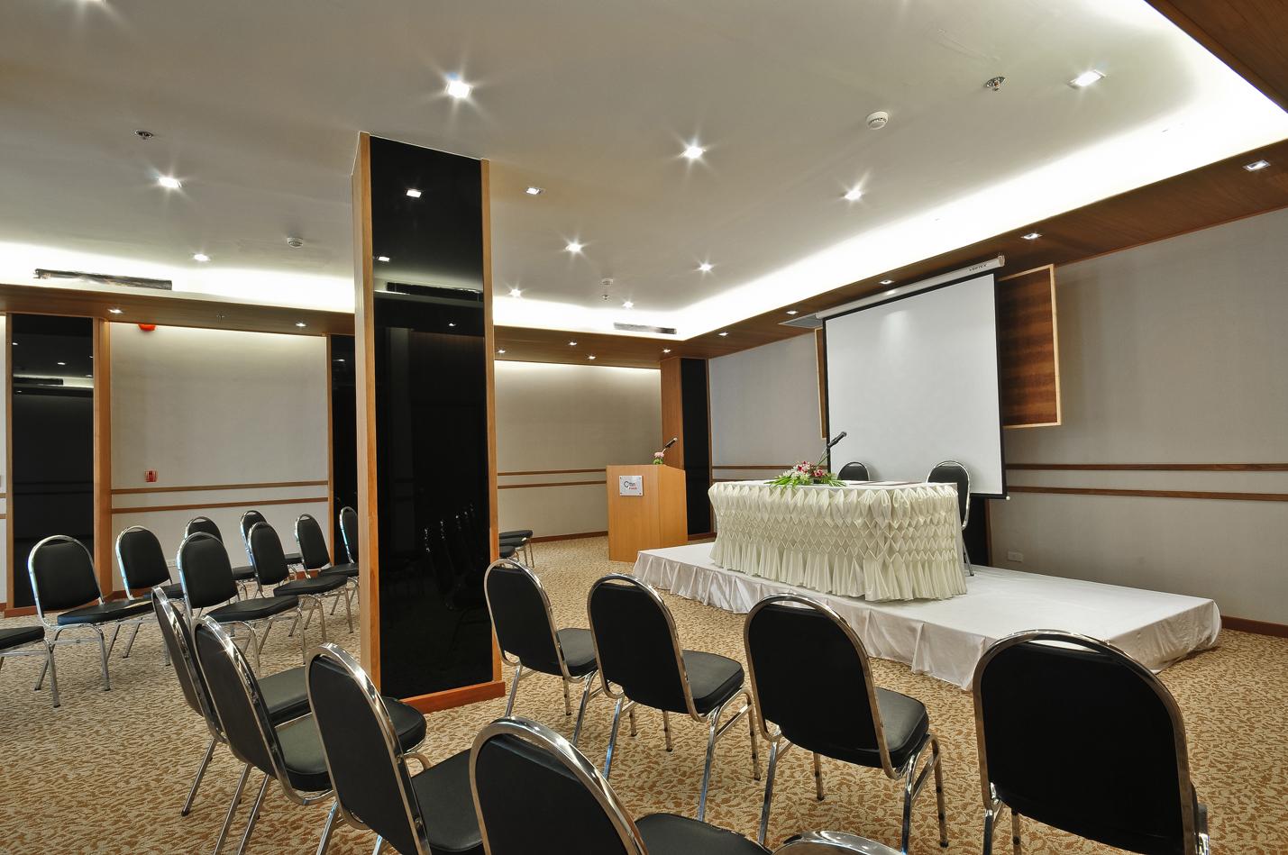 Ashlee Plaza Patong Hotel & Spa Zewnętrze zdjęcie