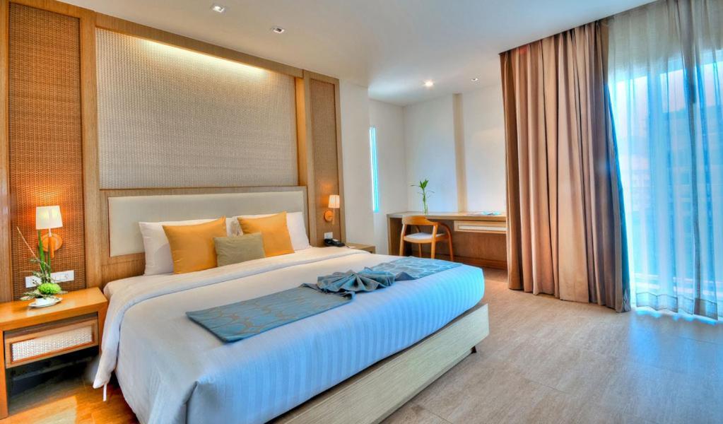 Ashlee Plaza Patong Hotel & Spa Zewnętrze zdjęcie