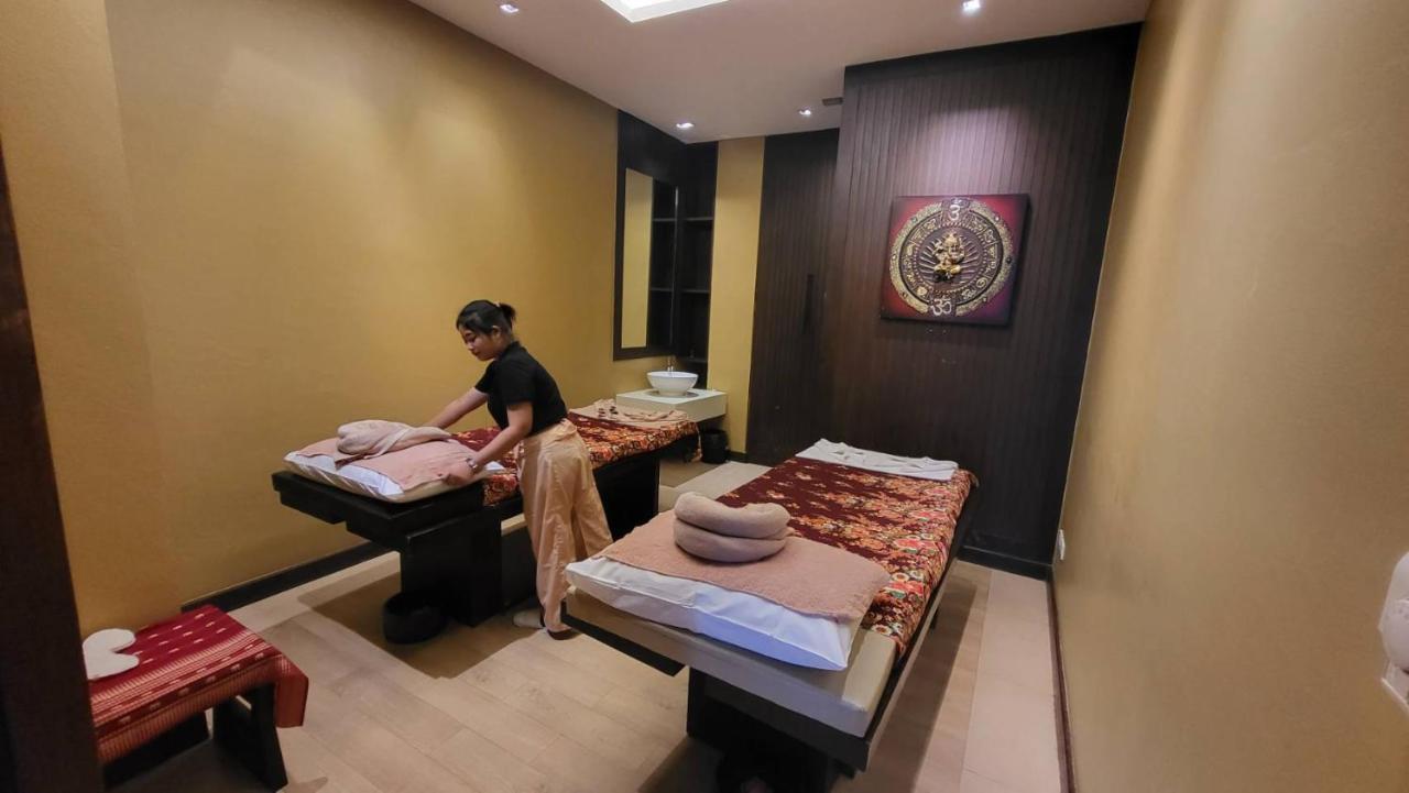 Ashlee Plaza Patong Hotel & Spa Zewnętrze zdjęcie