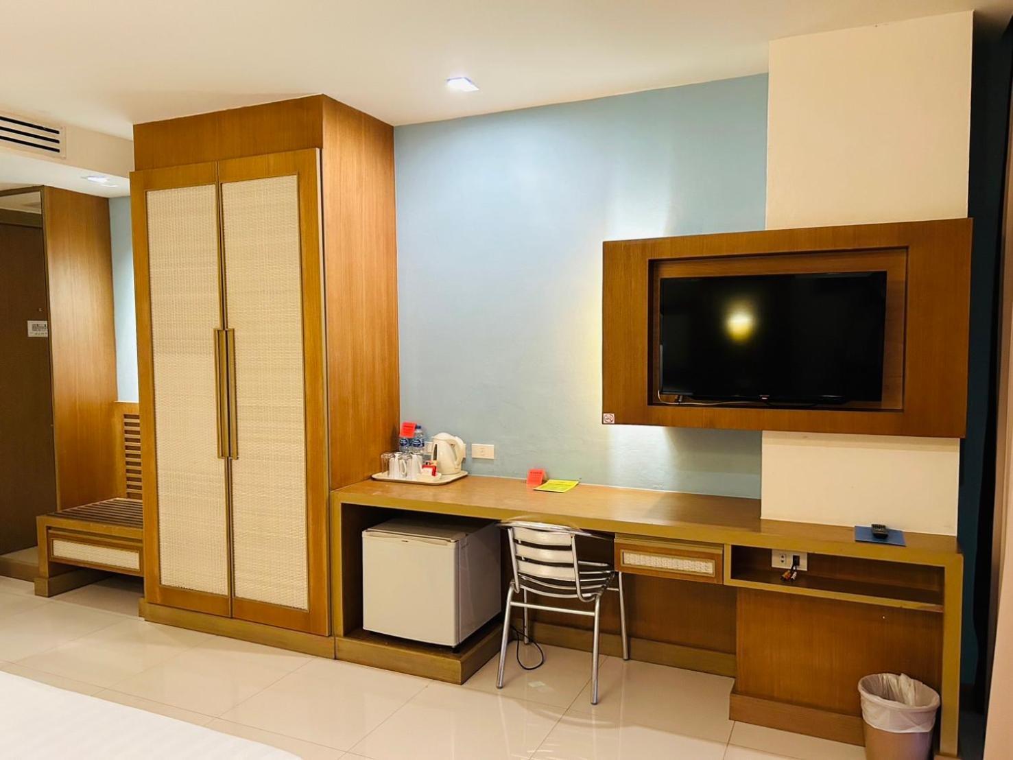 Ashlee Plaza Patong Hotel & Spa Zewnętrze zdjęcie