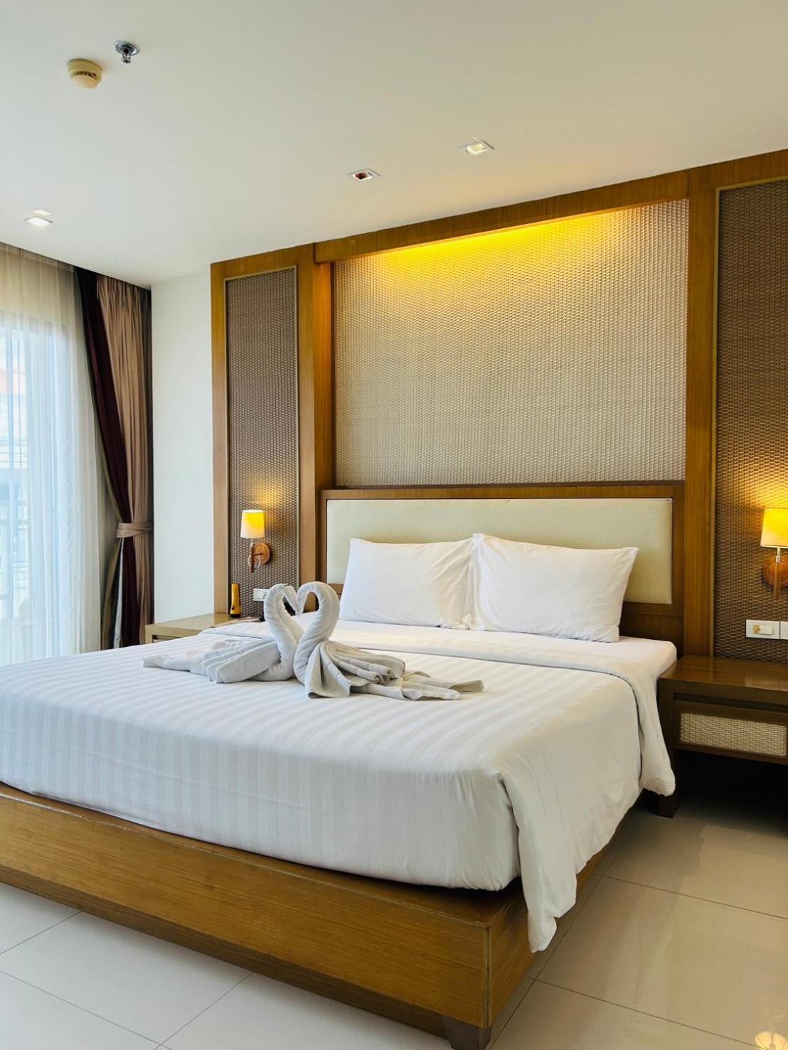 Ashlee Plaza Patong Hotel & Spa Zewnętrze zdjęcie