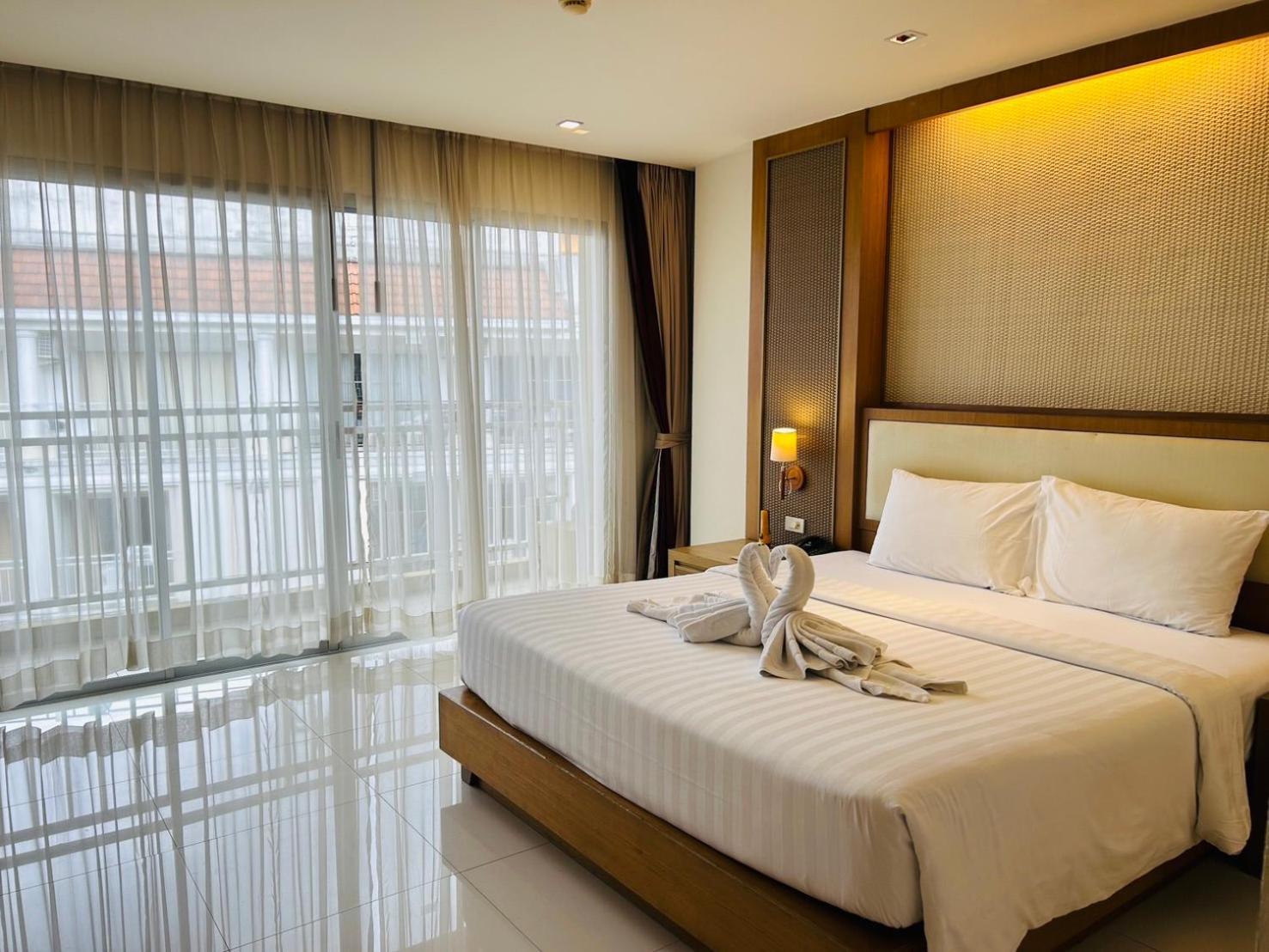 Ashlee Plaza Patong Hotel & Spa Zewnętrze zdjęcie