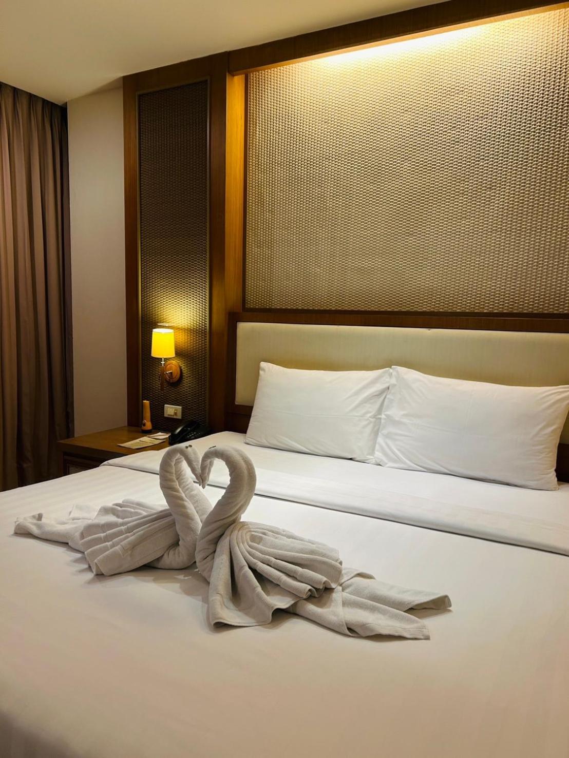 Ashlee Plaza Patong Hotel & Spa Zewnętrze zdjęcie